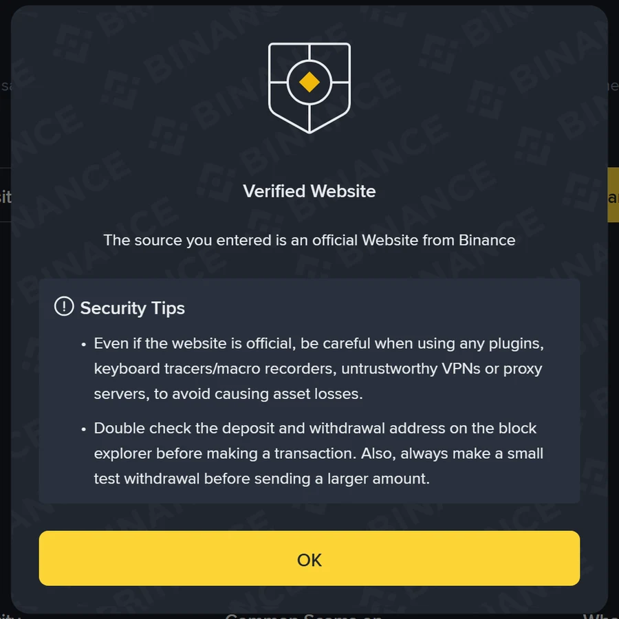 Binance-ийн албан ёсны шалгах хэрэгслийн үр дүнгийн цонх: бамбай дүрс, Verified Website гэсэн гарчиг, доор нь плагин, VPN-ээс болгоомжлох болон гүйлгээний өмнө хаягийг блок хөтөчөөс давхар шалгахыг зөвлөсөн Security Tips хэсэг харагдаж байна